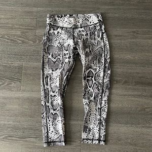 Human Performance Engineering Snake Print Leggings